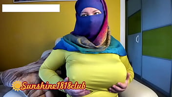 Curvy Middle Eastern Beauty In Hijab Teases On Camera November 2nd