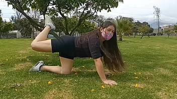 Sweaty Colombian Hotwife Spreads Her Juicy Pussy Through Ripped Shorts While Working Out