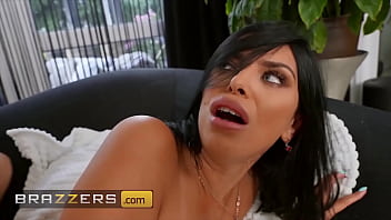 Only A Massive Cock Can Satisfy The Hungry Kira Queen, And Her Stepson Nikki Nuttz Has Exactly What She Craves – Brazzers