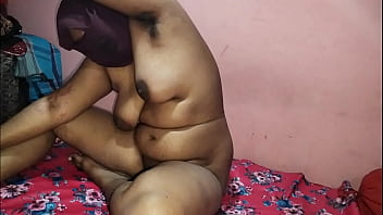 Desi Wife’s Deep Throat Blowjob Skills – The Art Of Indian Couple’s Raw Sex