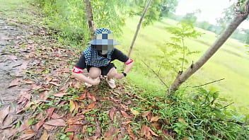 Strolling Thai Girl Flaunts Her Wet Pussy By The Roadside, Moaning In Clear Thai