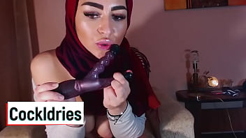 Desert Veil Vixen Devours Cock