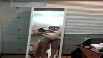 Sizzling Asian Babe Reveals All