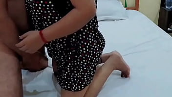 Indian Stepsister’s Surprise Fuck With Clear Hindi Moans
