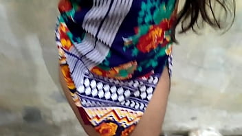 A Spicy Desi Girl Got Down And Dirty With A Customer While Selling Veggies