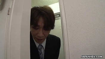 Mai Takizawa’s Uncut Office Affair: The Secretary’s Deep Throat Service