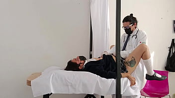 Perverted Gynecologist’s Dirty Exam: See What He Did To That Girl