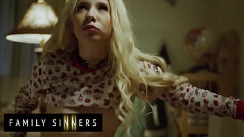 Step-sister Kenzie Reeves Seizes Command Of Her Brother Nathan Bronson’s Massive Member – Taboo Temptations Unleashed
