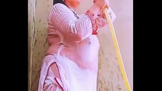 Desi Bhabhi’s Bare Busty Tits Exposed