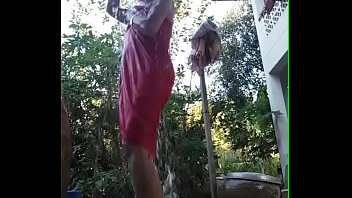 Desi Indian Bhabhi’s Steamy Bath Time Reveal