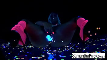 Samantha Saint’s Glowing Solo: A Black Light Ecstasy