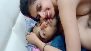Video Mesum Cewek India Panas Dengan Pacar Nakalnya Di Kamar Hotel