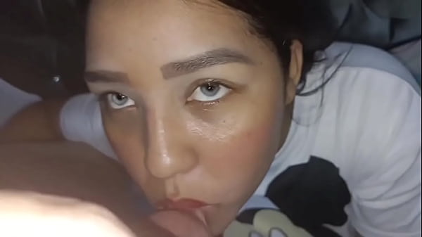 Exhausted Colombian Beauty Sucks Off Her Neighbor To Escape Her Dull Life