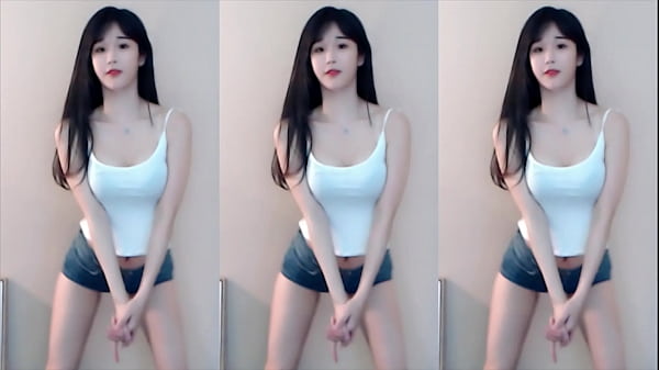 Chinese Girl Rides Roller Coaster In A Revealing Halter Top