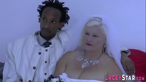 Aged Temptress Lacey Starr Hungrily Devours A Thick, Throbbing Cock