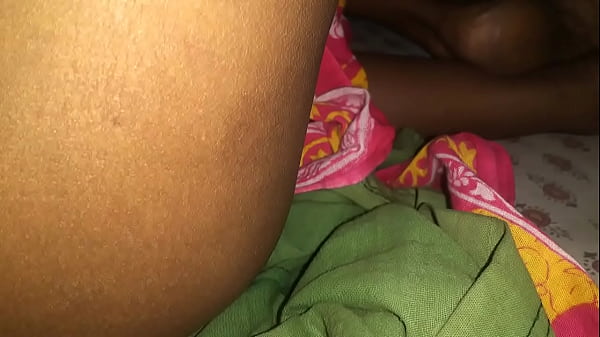 Desi Milf’s Steamy Seduction