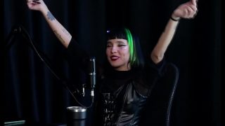 Famous And Fucking Free: Craving Hardcore Gangbangs – Carol’s Raw Rhcp Confession