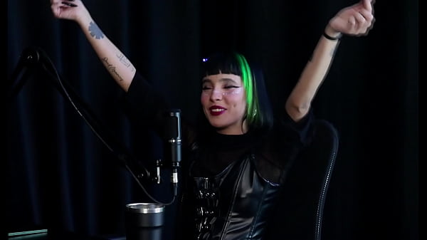 Famous And Fucking Free: Craving Hardcore Gangbangs – Carol’s Raw Rhcp Confession