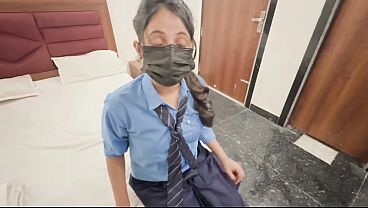 Desi Schoolgirls Get Wild In Oyo Room With Hindi Dirty Talk