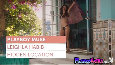 Sultry Arabian Beauty Leighla Habib Bares It All In A Steamy Shower Scene