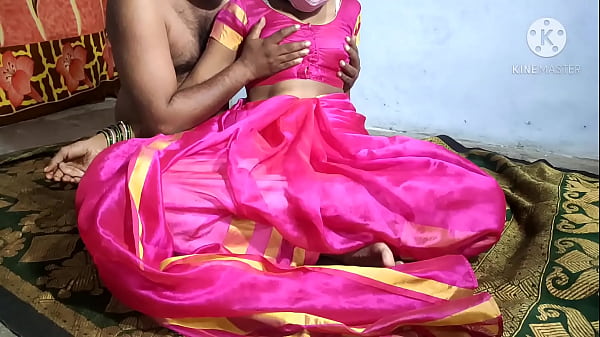 Passionate Encounter With A Seductive Indian Housewife In A Pink Sari