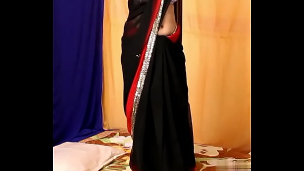 Amateur Indian Aunty Mona Bhabhi’s Wild Sex Feast Porn Video