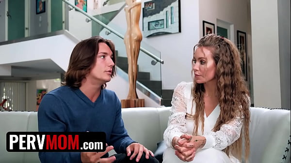 Stepmom’s Seduction School: Turning My Gold Digger Into A Skilled Slut