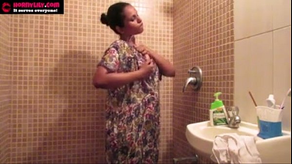 Amateur Indian Hottie Lily’s Steamy Solo Shower Session