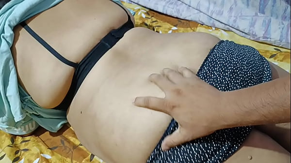 Saucy Desi Bhabi Jiya Gets Her Backside Kneaded And Teased
