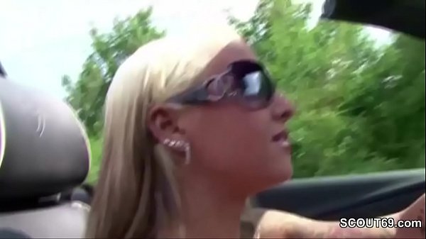 Horny Teen Slut Gets Fucked By African Refugee In A Field