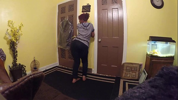 Southern Belle Bares Her Luscious Curves