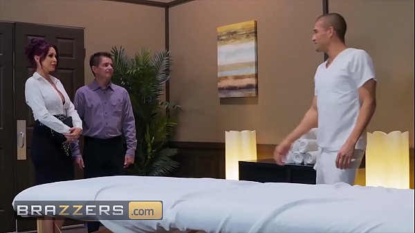 Spa Day Sluts: Monique Alexander And Xander Corvus Bang Desperate Housewives