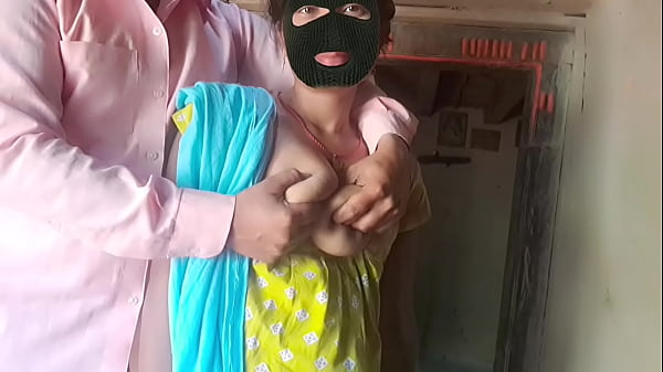 Deluwara Bhabhi’s Village Beauties: Steamy Home Encounters