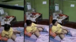 Bangladeshi Boyfriend Watches Hostel Girl Get Herself Off On Video Call