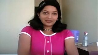 Desi Babe Gets Completely Bare For Her Boyfriend