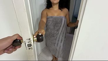 Latina Shows Up For A Massage, The Therapist Gets Her So Horny They End Up Fucking Hard.