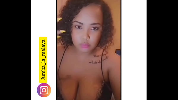 Smooth And Tasty Arabic Ass, Makes Me Wanna Dive In Deep.
