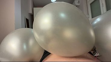 A Naughty Little Gift For My Hot Russian Stepmom