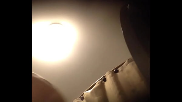 Juicy Booty Pissing