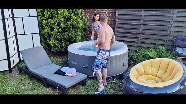 Check Out This Hot Backstage Bts Of Jadilica’s Outdoor Solo Show – She’s Fucking Herself In The Ass.