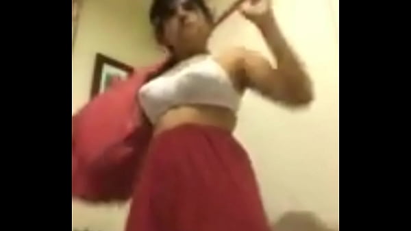 Desi Babe Peeling Off Her Clothes