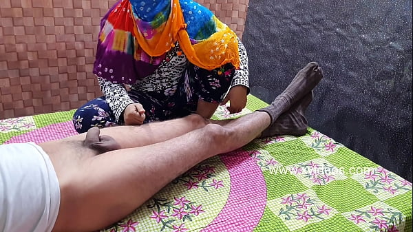 Desi Pakistani Teacher Gives Student A Blowjob And Fucks His Cock And Pussy