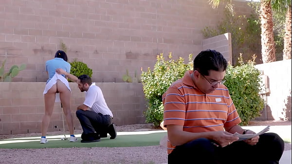 Bangbros – Thick Ass Rachel Starr Lets Golf Instructor Slide In While Hubby’s Away