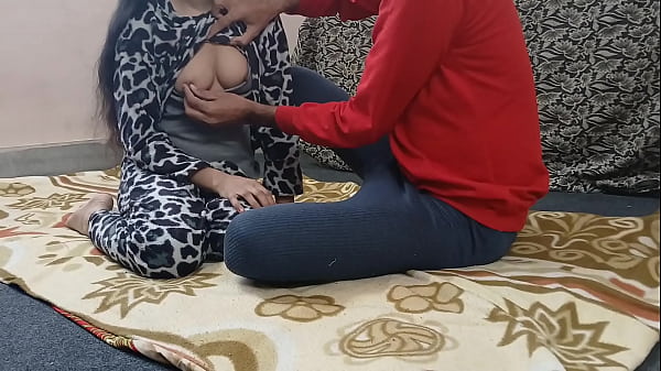 Slim Aunty Gets Rammed By A Big Cock With Loud Hindi Moans