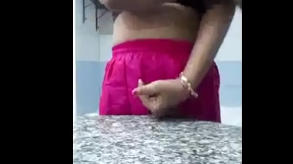 Desi Slut Caught Naked In Bathroom