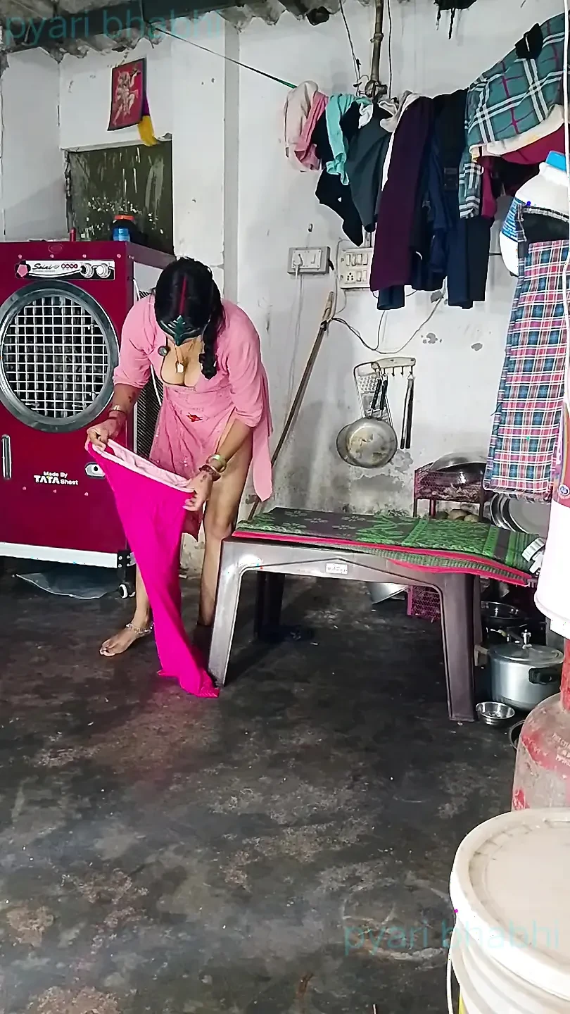 Best Ass Fucked In Doggy Style In Hindi Audio Desi Girl Fun Fucking Screaming Started After Taking The Whole Land.