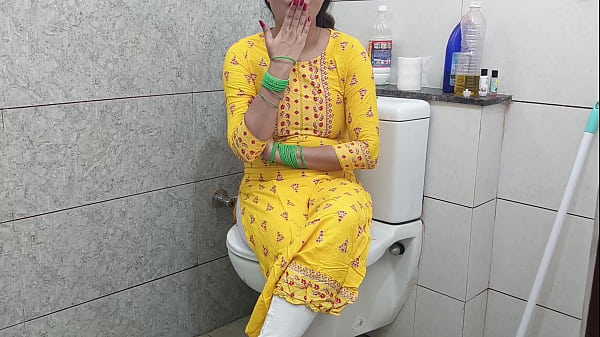 Indian Hot Stepmom Got Fucked By Stepson In Washroom With Dirty Hindi Audio
