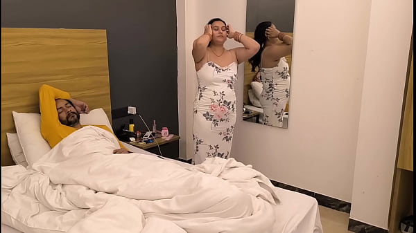 Desi Slut Puja Gets Wet And Naked In Her Morning Shower