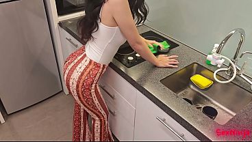 Watch That Amateur Cleaner Take A Messy Load Deep Inside – Filthy Finish You Won’t Forget