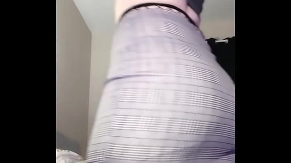 Watch That Thick Juicy Ass Shake In Fishnets